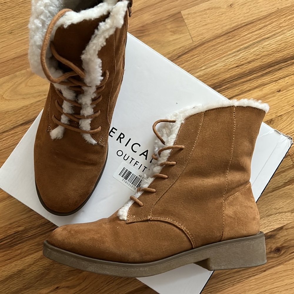 American Eagle Sherpa lined boot - Picture 2 of 6